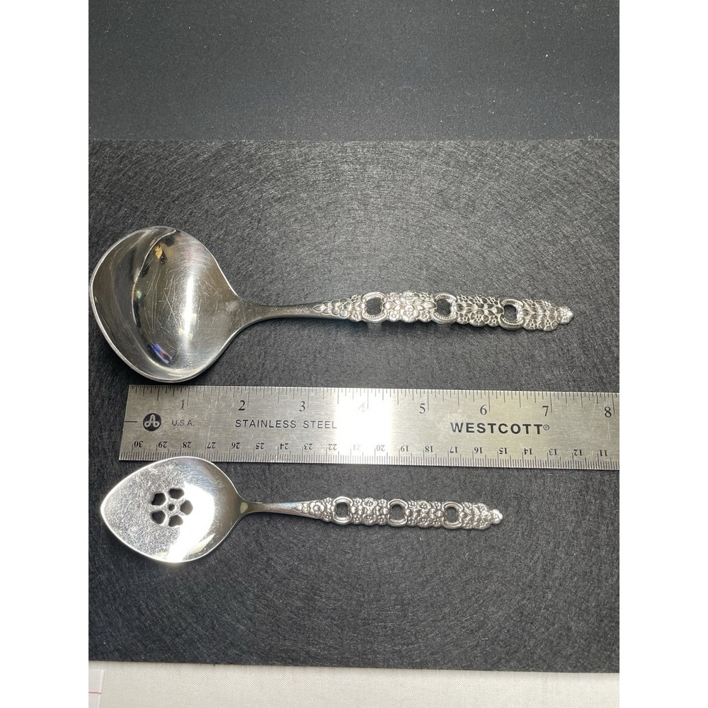 Vintage 1970s Viola/Voila Oneida Stainless Set of 2 Serving Spoons Silverware - Picture 7 of 7
